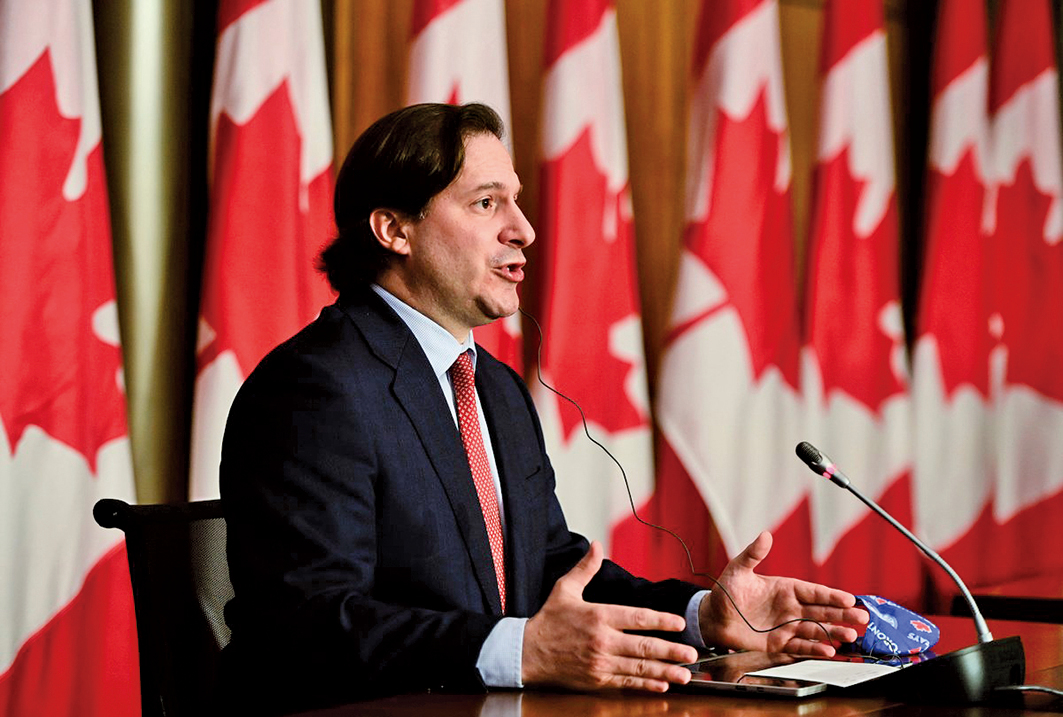 加拿大移民部部長門迪奇諾（Marco E. L. Mendicino）當天宣佈，該2項移民計劃現已開通並接受申請。（加通社）