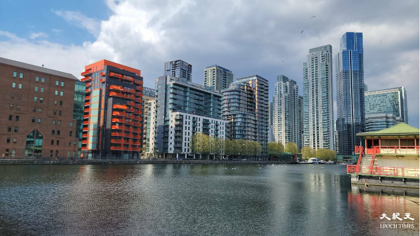 英國樓價在近半個月上升0.8%，創六年來的新高。圖為倫敦金絲雀碼頭，當地一帶的樓盤深受港人歡迎。（文苳晴／大紀元）