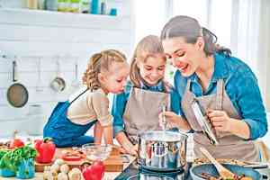 居家防疫 如何做好 「自煮管理」?