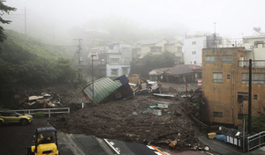日本大規模土石流2死約20失蹤 千人投入搜救