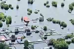 河南暴雨交通癱瘓取消航班512架次5千多人困機場