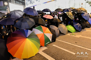 被搜出伸縮棍 中五男生管有攻擊性武器罪成 判入更生中心