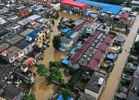 河南千餘鄉鎮被淹 村民困屋頂多日斷水斷糧