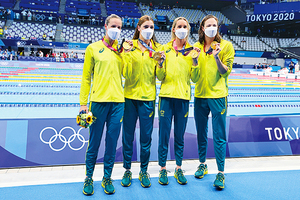 女子4X100自由泳 澳洲隊奪奧運首金