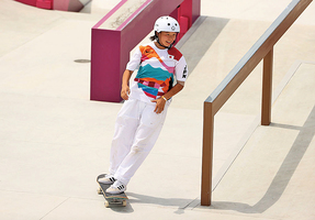 女滑板街式賽 日金牌得主年僅13歲