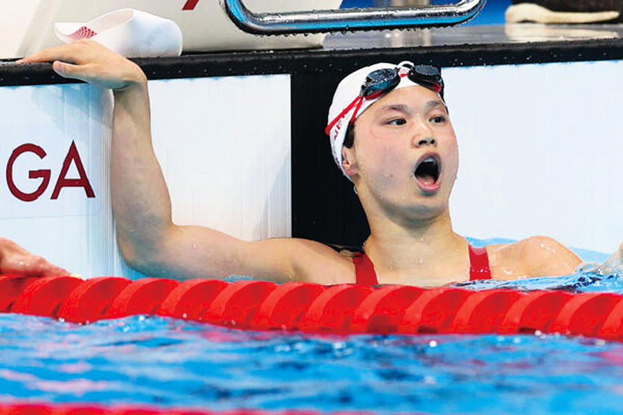 被中國父母遺棄的女孩 東奧運獲100米蝶泳冠軍