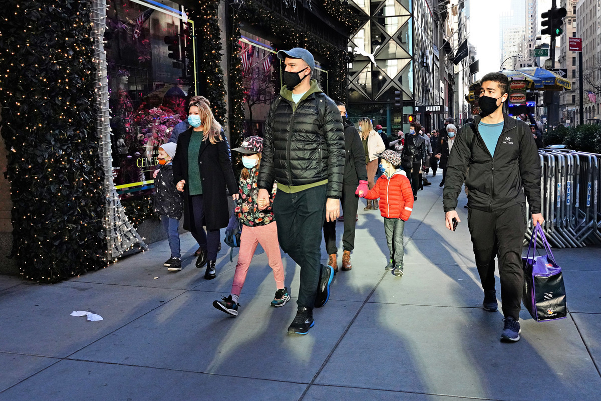2020年11月29日的美國紐約市，街上大多數市民戴著口罩。(Getty Images)