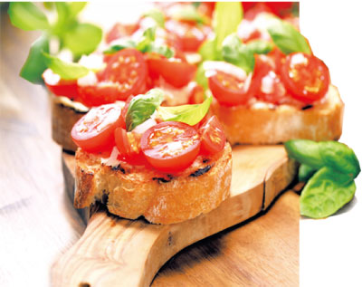 意式家常開胃菜，車厘子番茄拌巴薩米克醋。
