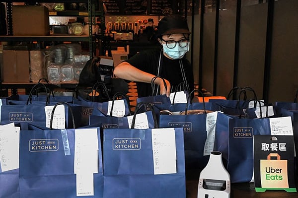 台灣九月疫情普遍受控 唯消費者信心連跌兩個月
