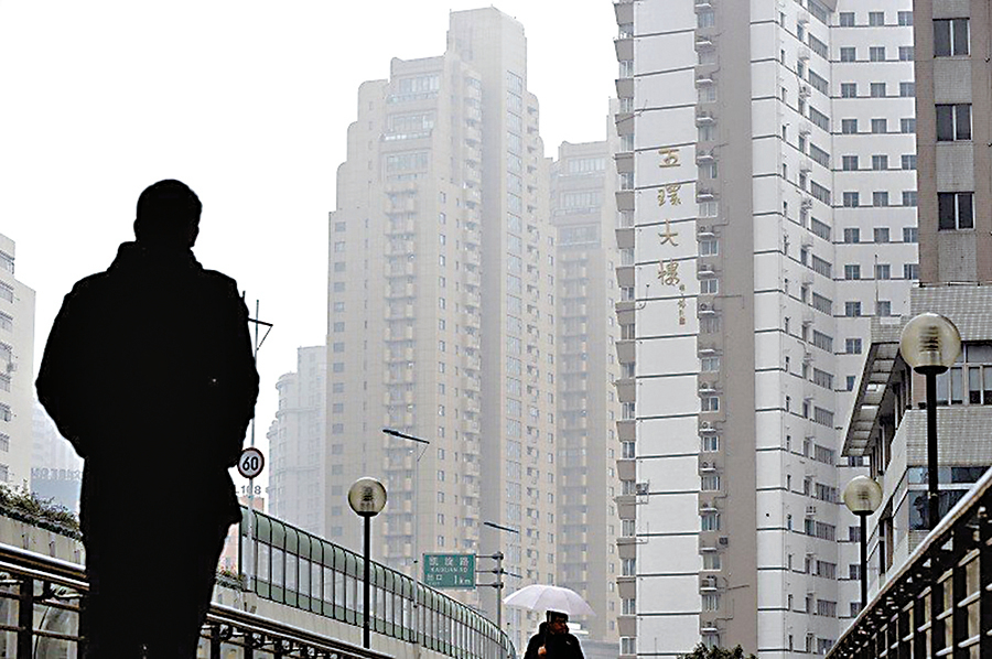中共國家統計局發布今年9月份70城樓價數據顯示，樓價下跌的城市在增多，有業界人士認為大陸房地產市場明顯進入降溫周期。圖為上海住宅。（PHILIPPE LOPEZ/AFP/Getty Images）