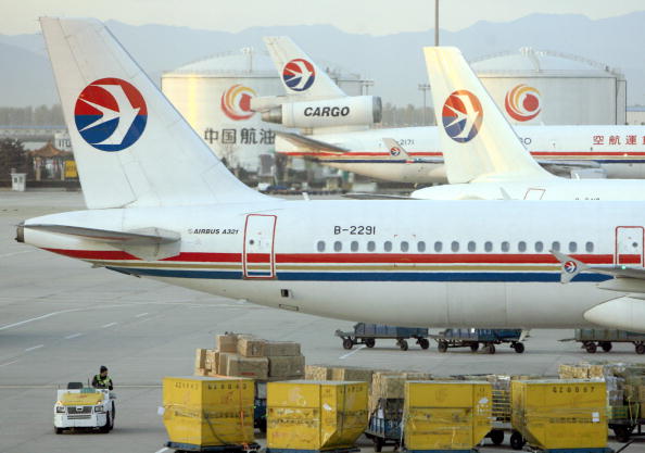 東方航空解僱大批韓國僱員 引韓國民眾不滿