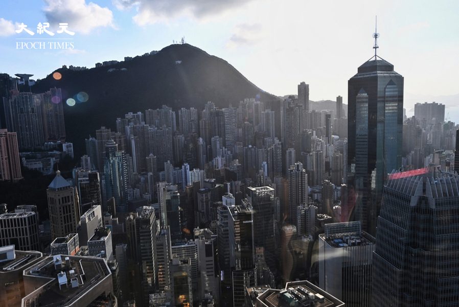 外資撤離｜美企駐港創18年新低  馮崇義：香港很快變大陸城市