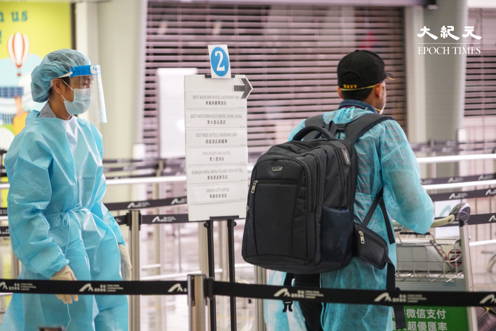 《南華早報》今早（3日）引述消息指，香港國際機場計劃分隔來往大陸及其他國際旅客，為兩地通關作準備。資料圖片。（余鋼／大紀元）