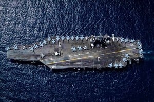 美軍關島測試鐵穹防空系統 發布航母南海演訓照片