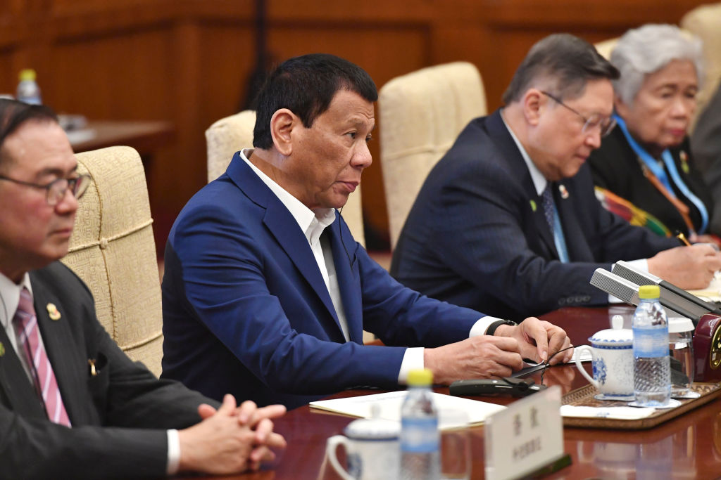中共總書記習近平2021年11月22日出席並主持了中國東盟視頻峰會並講話。菲律賓總統杜特爾特在會上直接嗆聲習近平。圖為杜特爾特。（PARKER SONG/AFP via Getty Images）