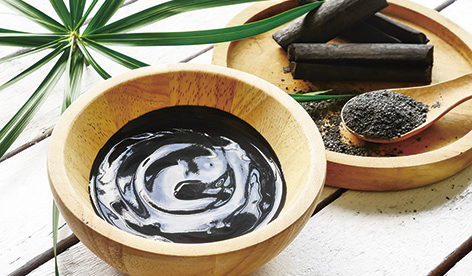 木炭面膜和泥面膜哪個更好？