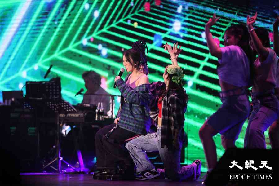 J.Arie出道8年首次個唱 喜獲父母支持並讚專業