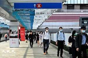 28日起政府僱員未打針須三日一檢 政府明年二月推行疫苗氣泡