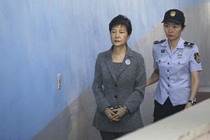 文在寅特赦朴槿惠 是否影響韓國大選格局引關注