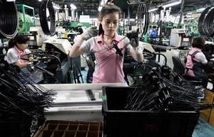 台灣12月製造業PMI攀至4個月高點 供應鏈危機最壞時刻或已過