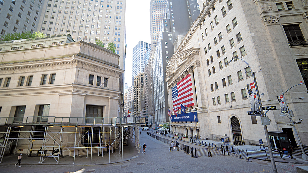 圖為紐約市曼哈頓華爾街的紐約證券交易所資料照。（宋昇樺／大紀元）