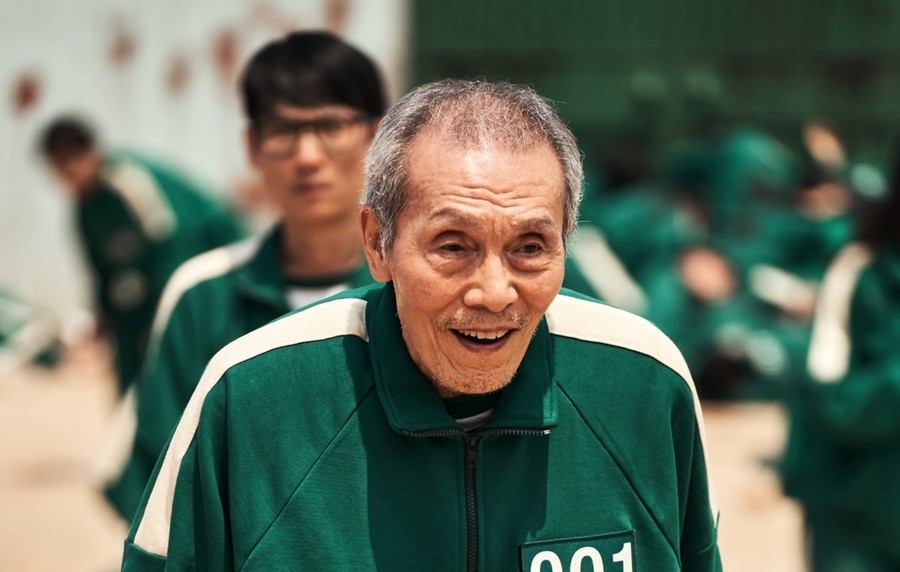 金球獎揭曉 76歲韓星吳永洙憑《魷魚遊戲》獲最佳男配