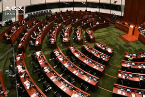 第7屆立法會首次會議 約20名議員因「洪門宴」缺席