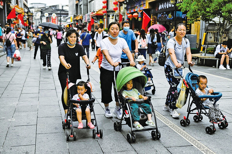 出生率一降再降 學者指中國人口危機超想像