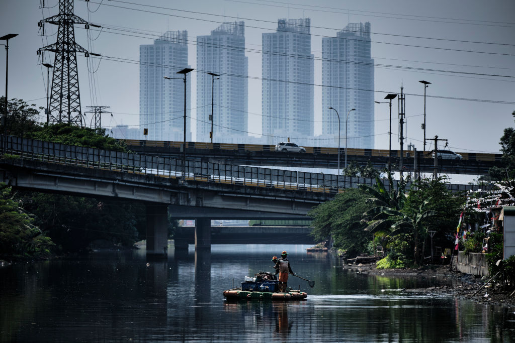 印尼首都雅加達目前人口約1千萬，並正面臨下沉危機。（Ed Wray/Getty Images）
