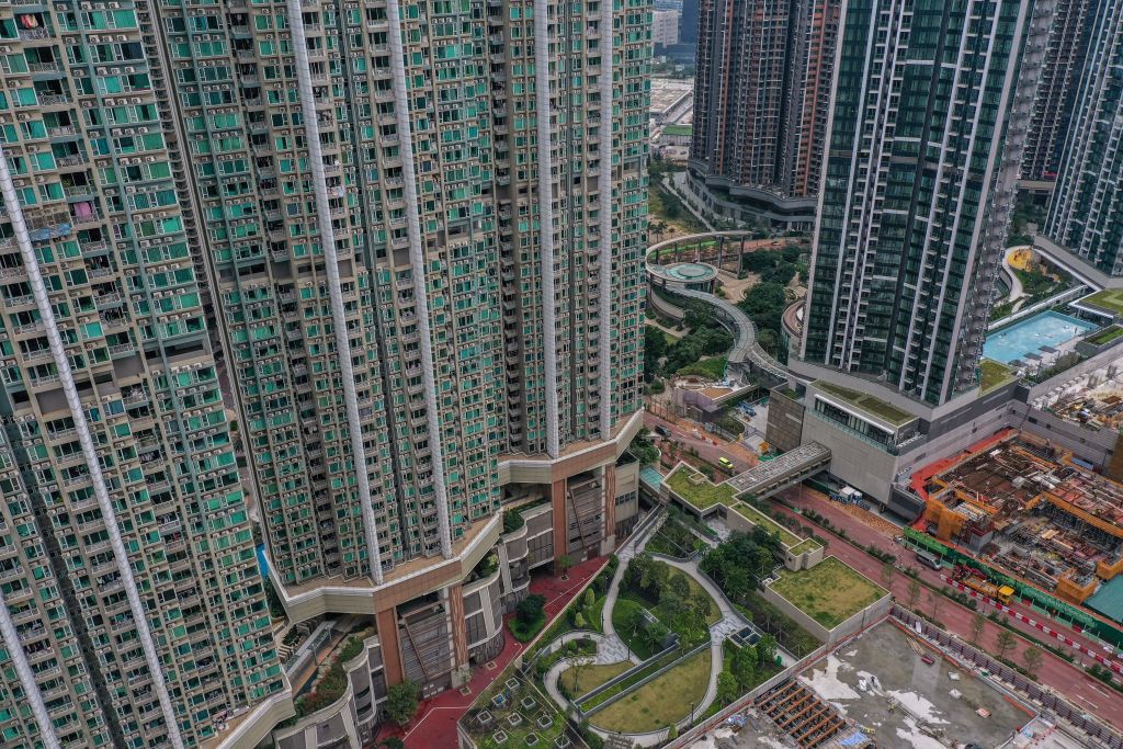 中原城市領先指數CCL今天（4日）公布截至10月30日，香港樓價一周下降1.96%。（PETER PARKS/AFP via Getty Images）