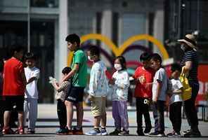 中國人口斷崖式下跌 北京盯上未婚青少年