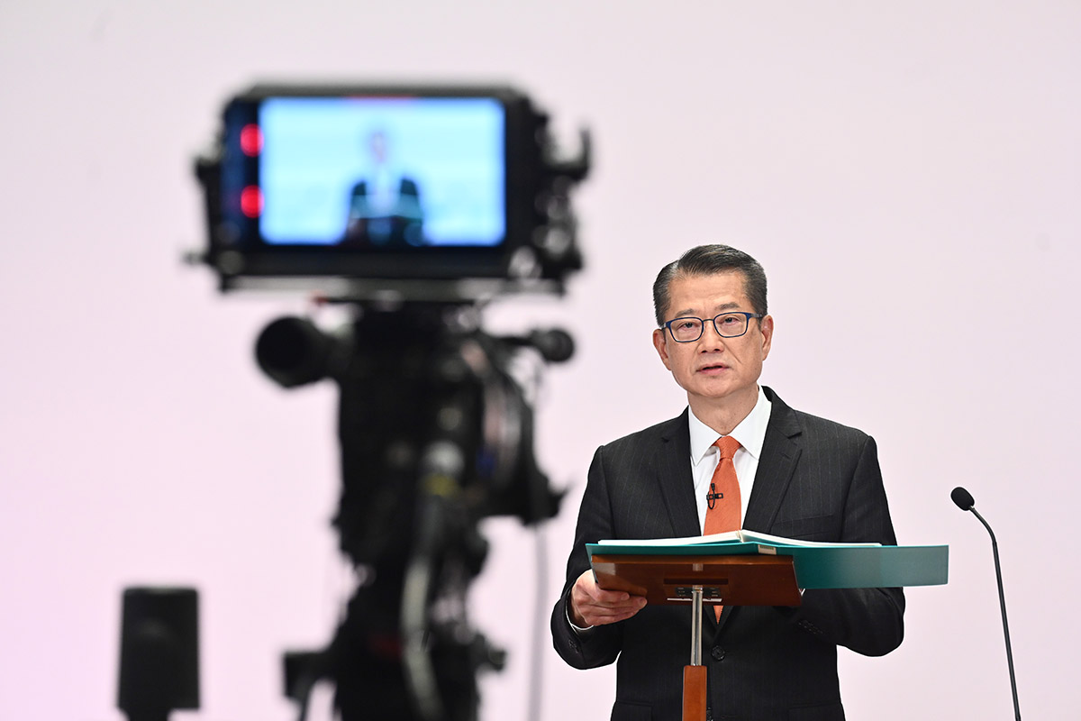 財政司司長陳茂波在《財政預算案》中表示，政府會強化香港的知識產權制度，會在未來3個年度合共增撥約8,500萬元予知識產權署。（政府新聞處）