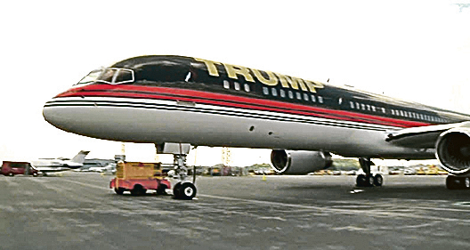 特郎普的私人飛機金光閃閃，比總統座機還漂亮。（網絡圖片） 
