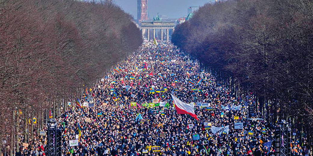 柏林逾十萬人集會 抗議俄入侵烏克蘭