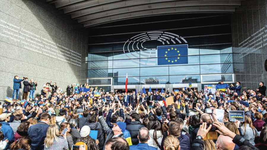 歐議會建議授予烏克蘭  歐盟候選國地位