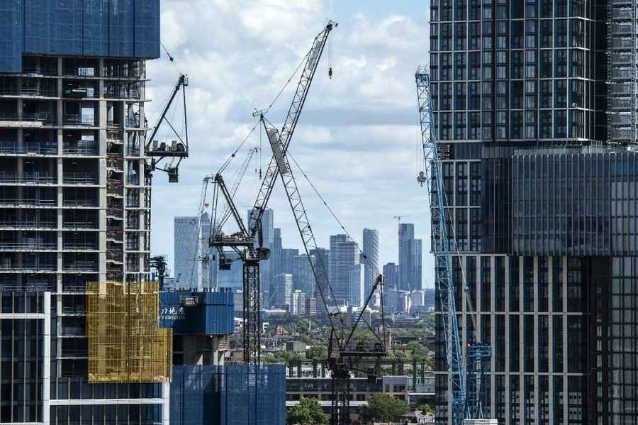 【英國經濟】2月建築業PMI活動續升 住房跑贏創8個月峰值