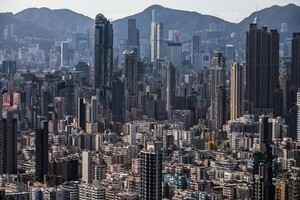 【高盛報告】香港樓價未來四年每年跌5% 地產股內看俏長實與新世界