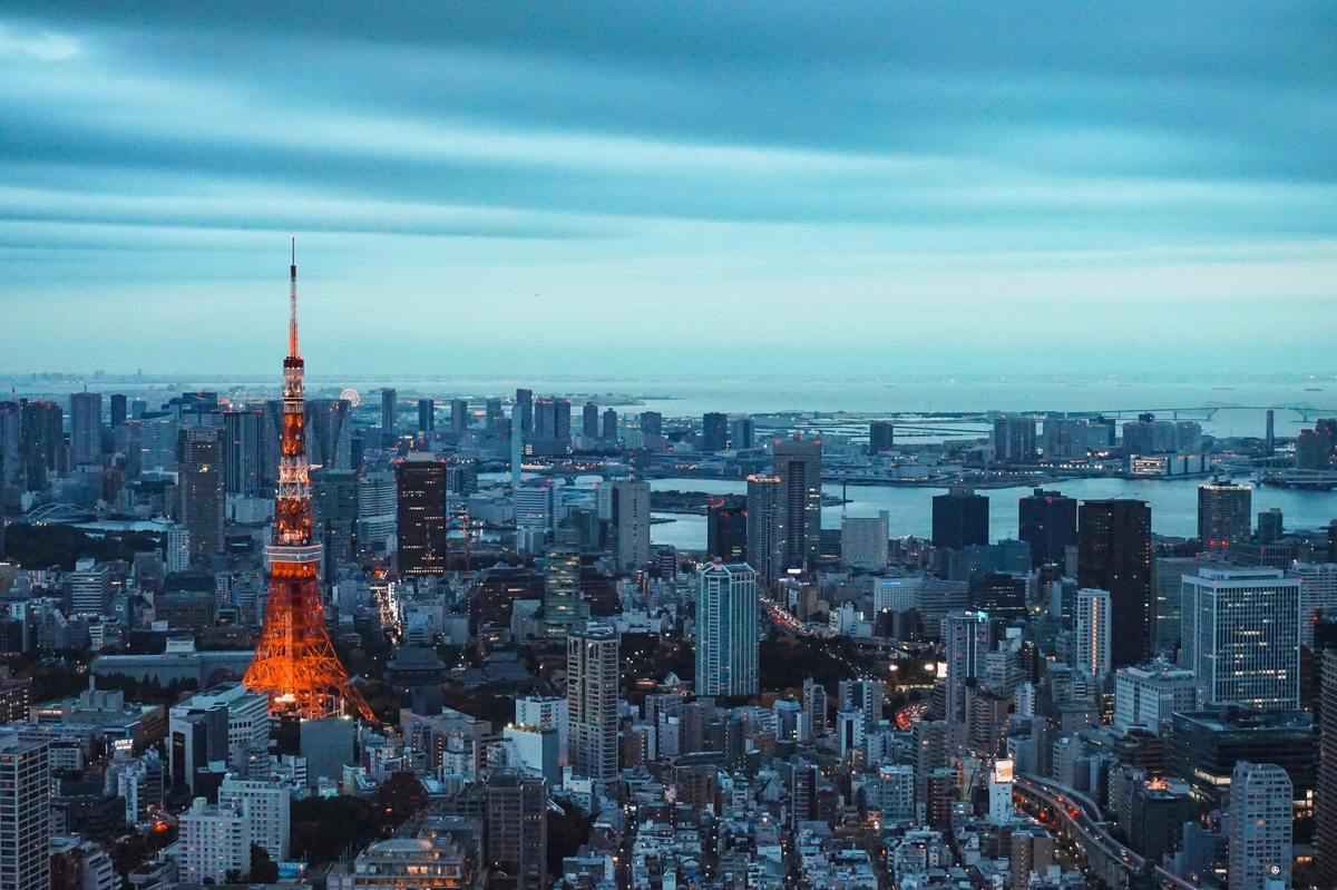 令人想念的東京鐵塔。（Photo by Louie Martinez on Unsplash）
