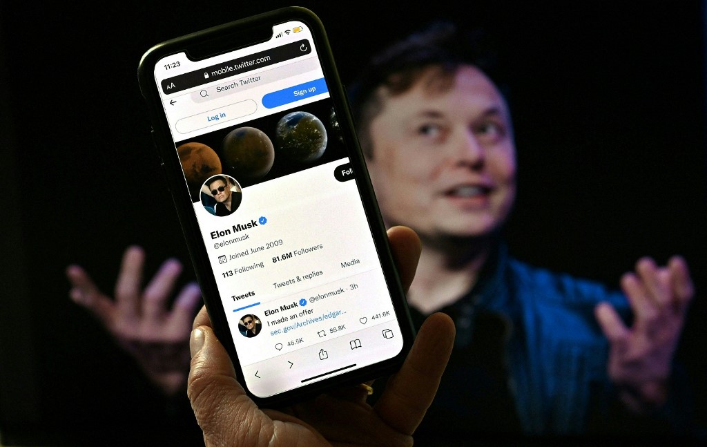 Twitter4月25日宣布，該公司董事會已接受億萬富翁馬斯克（Elon Musk）提出的收購交易，以及接受將推特私有化的提議。（ROlivier DOULIERY / AFP）