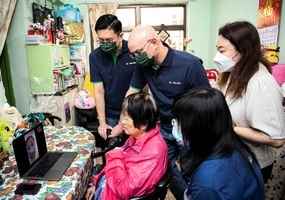 宏利香港與基督教家庭服務中心攜手 助長者重拾健康