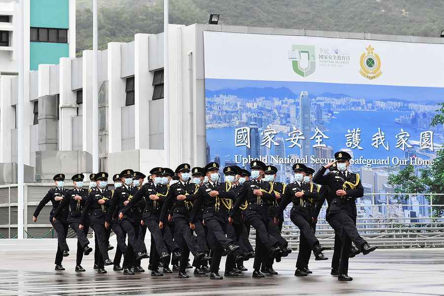 海關宣布今日起全面採用中式步操