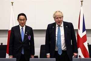 美日防長討論防堵中共 日英簽署防務協議 