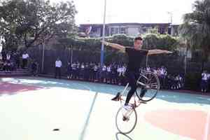 【小魚藝遊香港】「要做就要做到最好」 花式單車金牌運動員的汗水與堅持