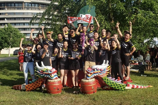 華府港人組龍舟隊宣揚香港文化 首次作賽勇奪一金一銅