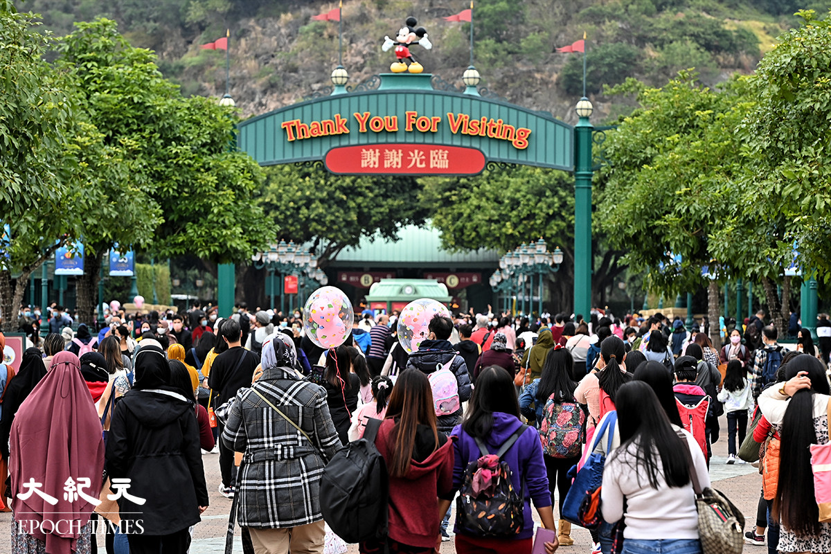 香港迪士尼今日（25日）宣布，將於6月中推出全新夜間多媒體匯演《迪士尼星夢光影之旅》。資料圖片。（宋碧龍／大紀元）