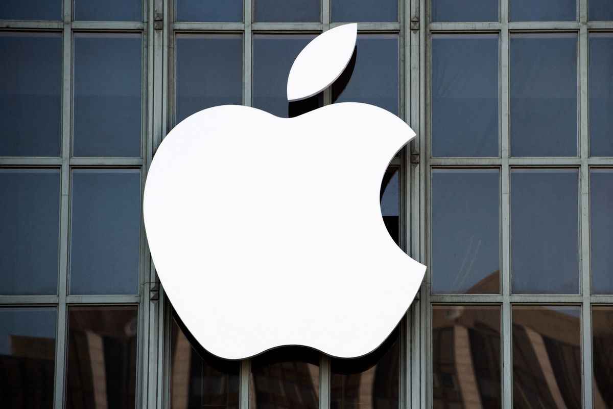 《日經亞洲》（Nikkie Asia）25日報道指，由於中國實施疫情封鎖長達一個月，蘋果今年新一代旗艦iPhone 14系列的開發進度落後於原定計劃。（Josh Edelson/AFP via Getty Images）
