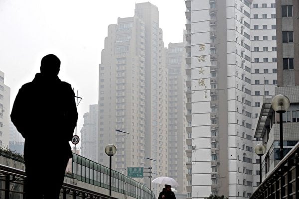 中國百強房企業績腰斬 百城二手房價環比轉跌