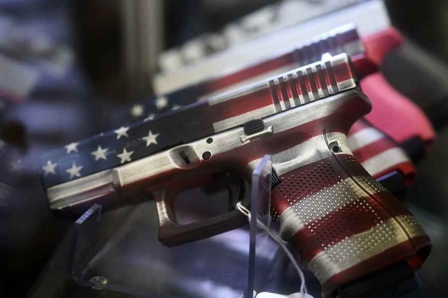 槍擊案頻發 槍枝管控再成美國人議論話題
