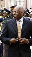 掌權37年 安哥拉萬年總統明年將退位
