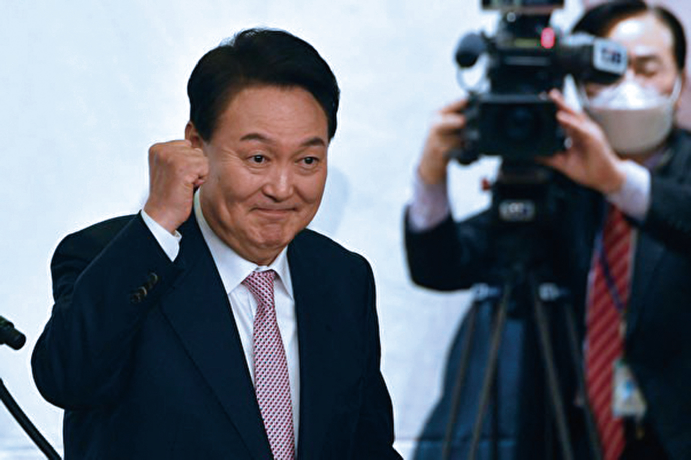 南韓總統尹錫悅6月10日確定將出席6月末在西班牙馬德里舉行的北約峰會。圖為2022年3月10日尹錫悅就任當天於首爾舉行首次記者會場景。（Song Kyung-Seok/AFP）